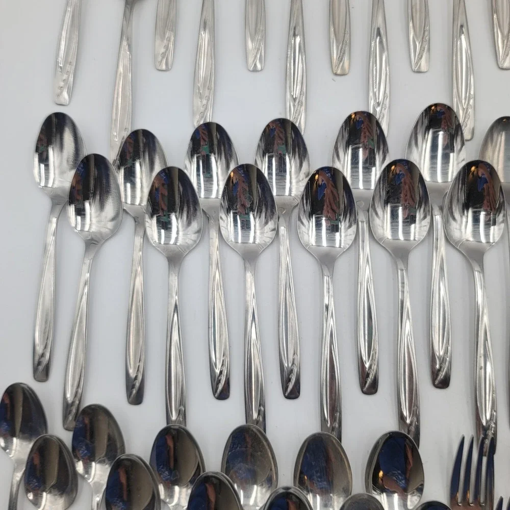 91 pc Lawncrest Rogers Cutlery International Stainless Flatware 11 Serving pcs